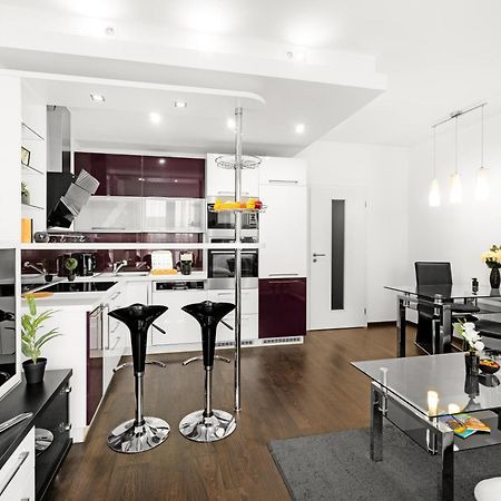 Bnb New Beautiful Apartment In The Center Of Ostrava With Option Garage Parking Εξωτερικό φωτογραφία