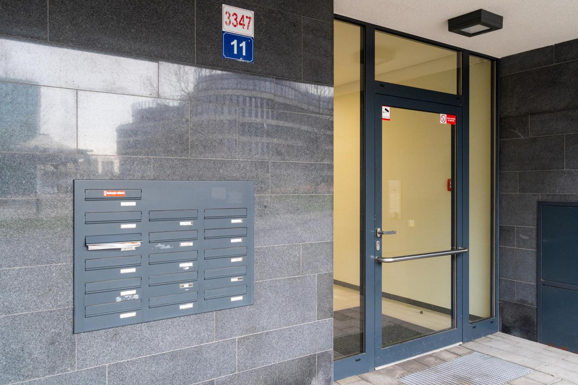 Bnb New Beautiful Apartment In The Center Of Ostrava With Option Garage Parking Εξωτερικό φωτογραφία